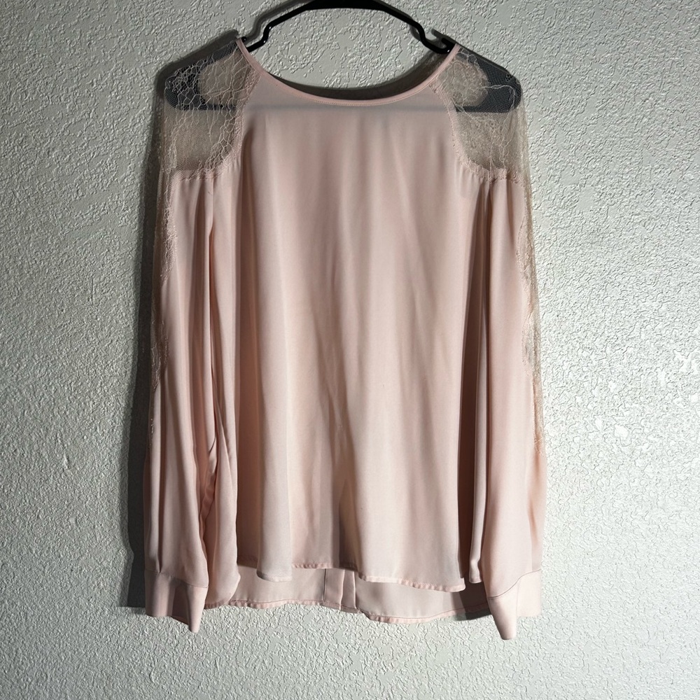 Chelsea28 Blouse